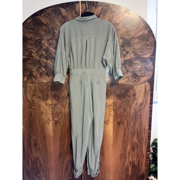 SHOWPO Ayelin Romper Size US 4 Small S Sage Green UTILITY-CHIC MINIMALIST LINEN - Picture 5 of 7